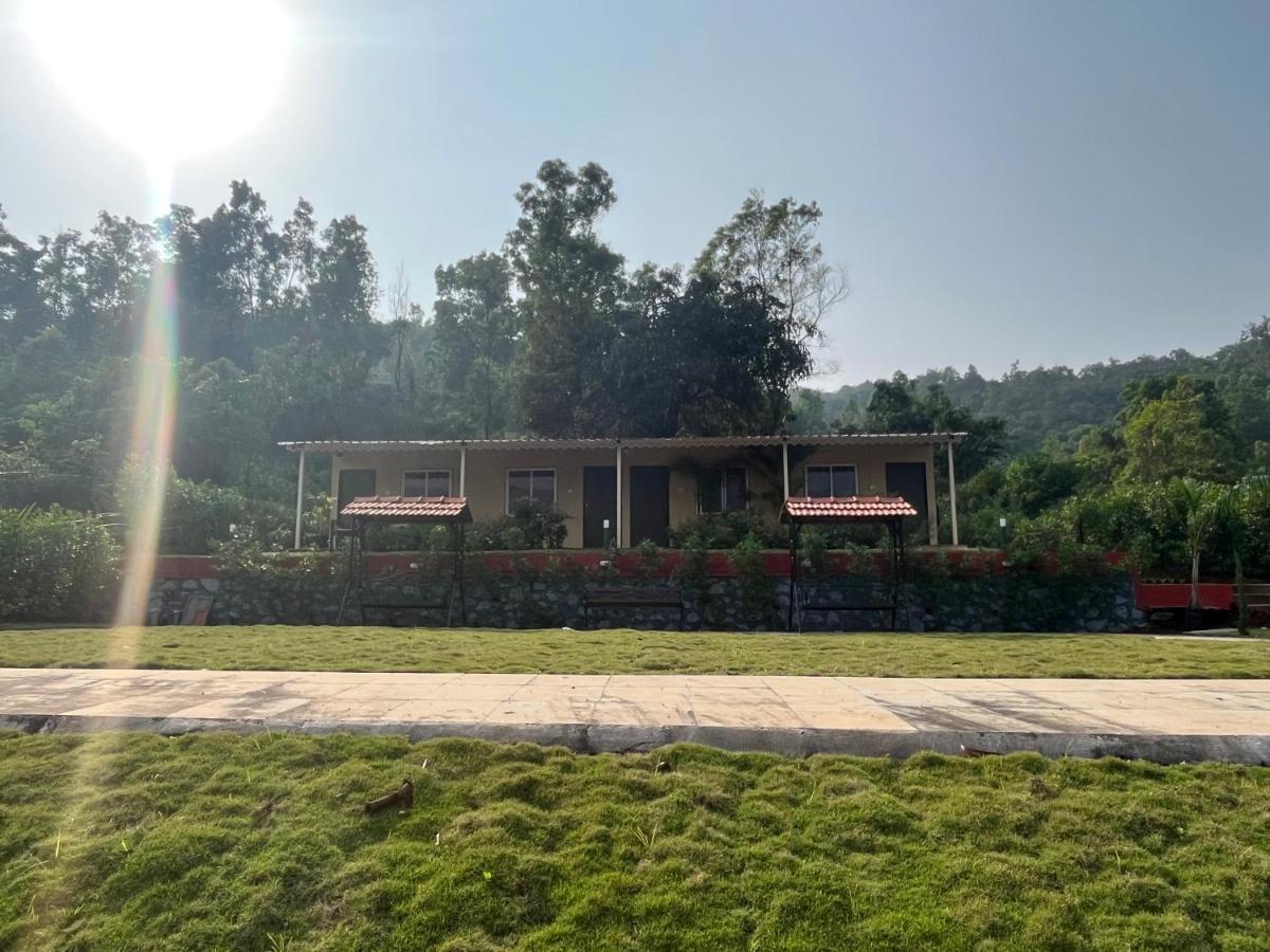 Vrisa Mountain Retreat 호텔 Welhe 외부 사진