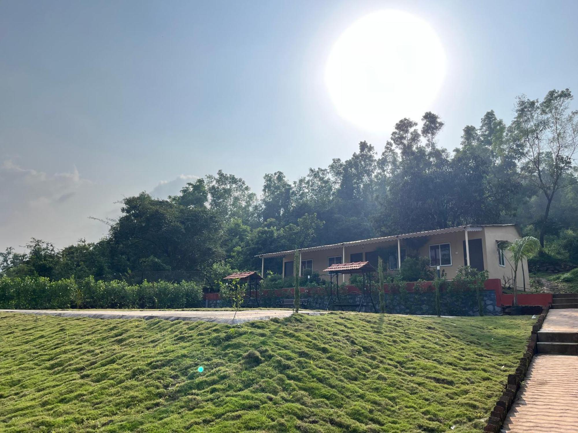 Vrisa Mountain Retreat 호텔 Welhe 외부 사진